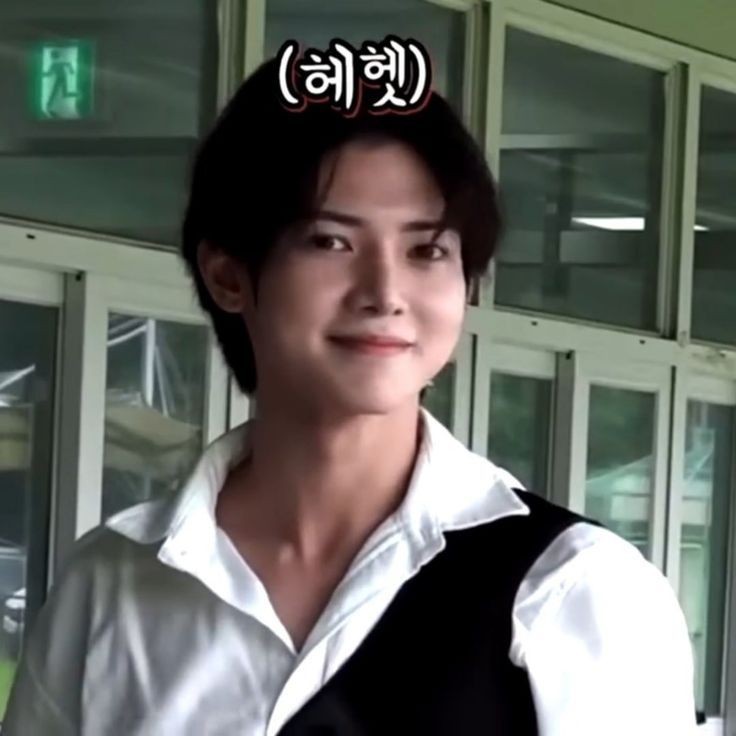 여비🪐 tweet media