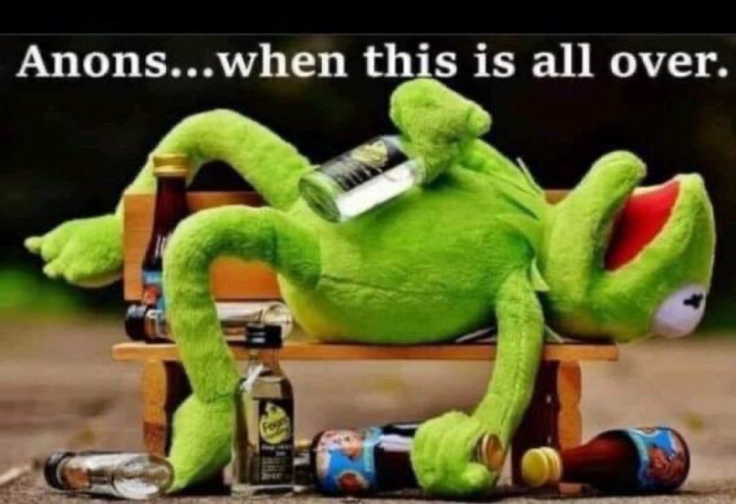DianaT192's tweet photo. #PleaseWakeUp 🐸❤️🇺🇸🙏🏻🌎 we have been like this for a year or more . WE LOVE ALL OF YOU. #WeAreQNE #Q 🤗🐸❤️🇺🇸#AnonPleaseWakeUpToo ❤️🐸 😍 https://t.co/N0qEhG9vrg