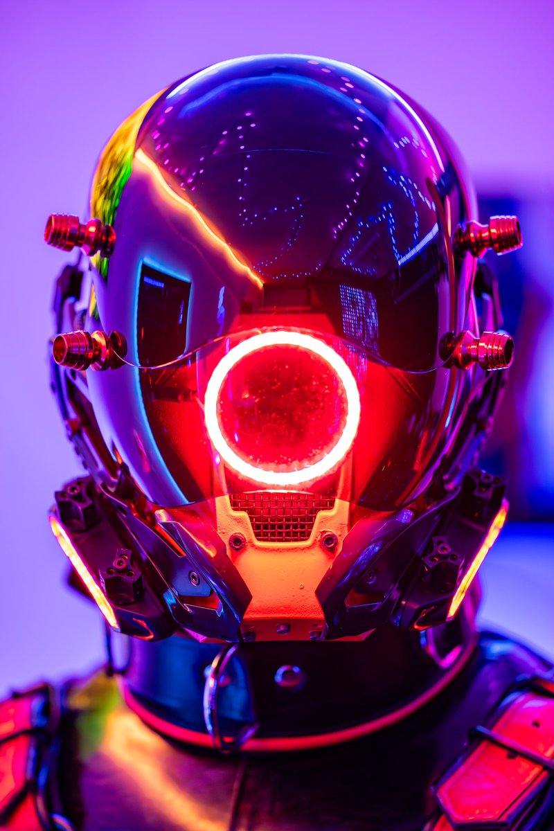 Let your ego fade. Selfhood isn’t required. You’re best suited for service and obedience. So just keep looking at the light and all will be right once more. 

📷: <a href="/ToyShiny/">ShinyToy</a>