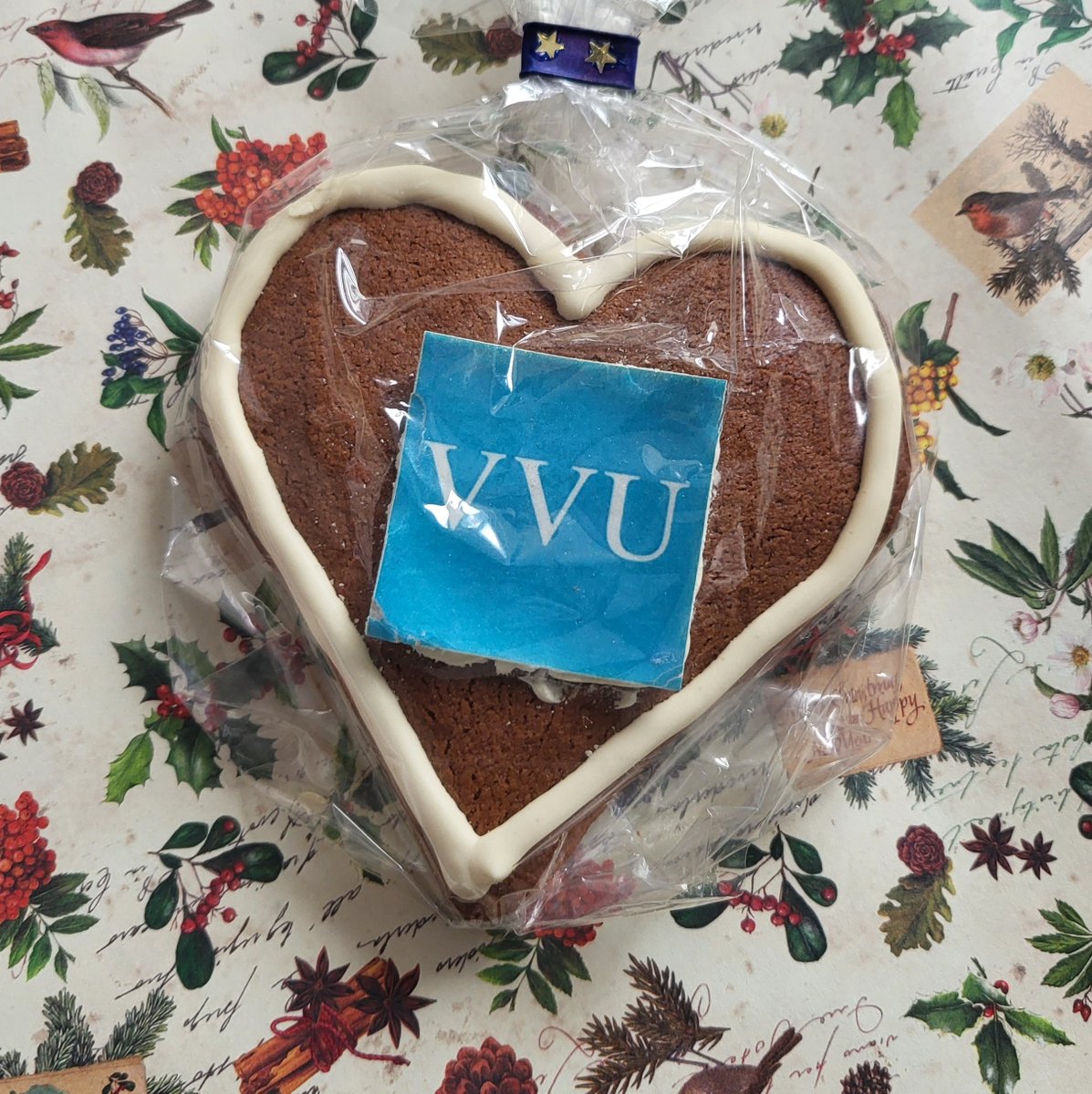 VVUeV's tweet photo. Wir wünschen allen schöne Feiertage und Liebe, Kraft, Gesundheit, Zuversicht, Frieden und Gelassenheit für 2025 und darüber hinaus!
#dolmetscher #xl8 #1nt #übersetzer #profismachenlassen #hireapro https://t.co/PHgqn44WFH