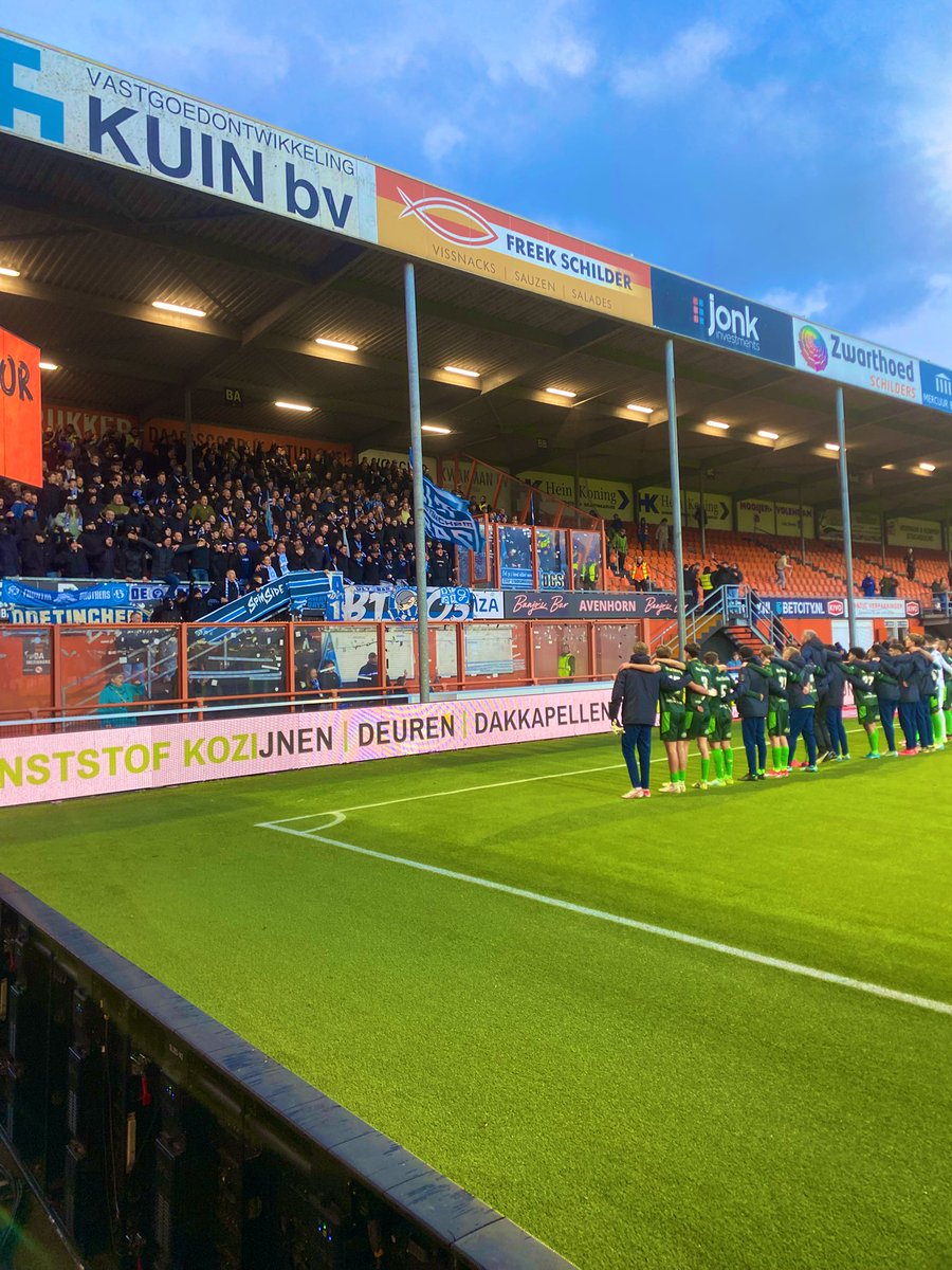 ATTAMOTTA's tweet photo. Leuke middag gehad is Volendam, helaas geen punten mee naar Doetinchem. Hopelijk weet Jan het tij te keren in de winterstop, en dan maar rustig toewerken richting de Play-Offsโฆ en aub met Fortes op de bank, dit gaat echt niet meer. #volGRA https://t.co/DmqsJmWQ67