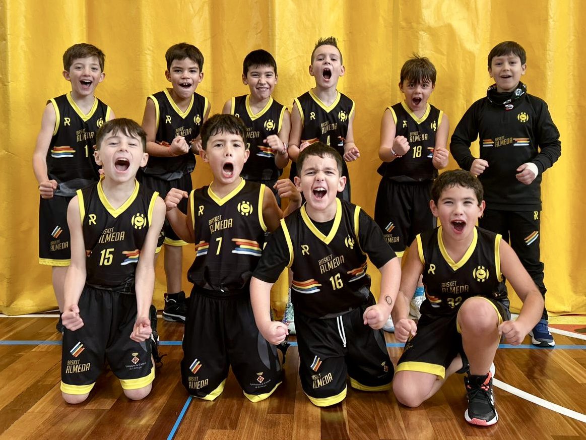 1r any nivell A | Resultat 👉🏻
Pre-Mini Negre masculí 50-41 <a href="/sese_basquet/">SESE Bàsquet</a> 

🎙️ Molt bon partit dels Pre-Minis per tancar l’any. Tot i tenir alguns moments de poc encert, hem seguit demostrant l’ADN Almeda!🥰