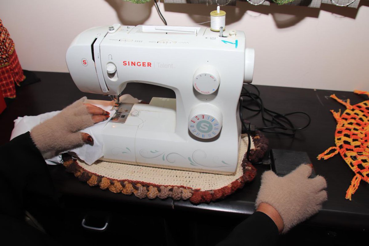 ضمن البرنامج التدريبي الذي أقامته #جمعية_التنمية_الأهلية_بمحافظة_طبرجل

بعنوان :

" الخياطة وَ فنّ الكروشيه "

وقدمته المدربة / ندا أحمد الخميس

وذلك ضمن برنامج "مركز دار الفتاة بالجمعية"