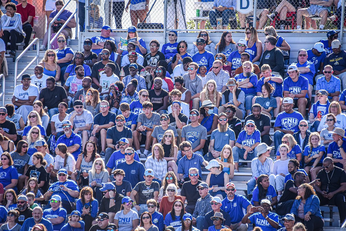 CoachSmitty25's tweet image. One of the BEST places to play BALL! Put your Anchor Down and Take Command.   
#BurnTheBoats  #TakeCommand