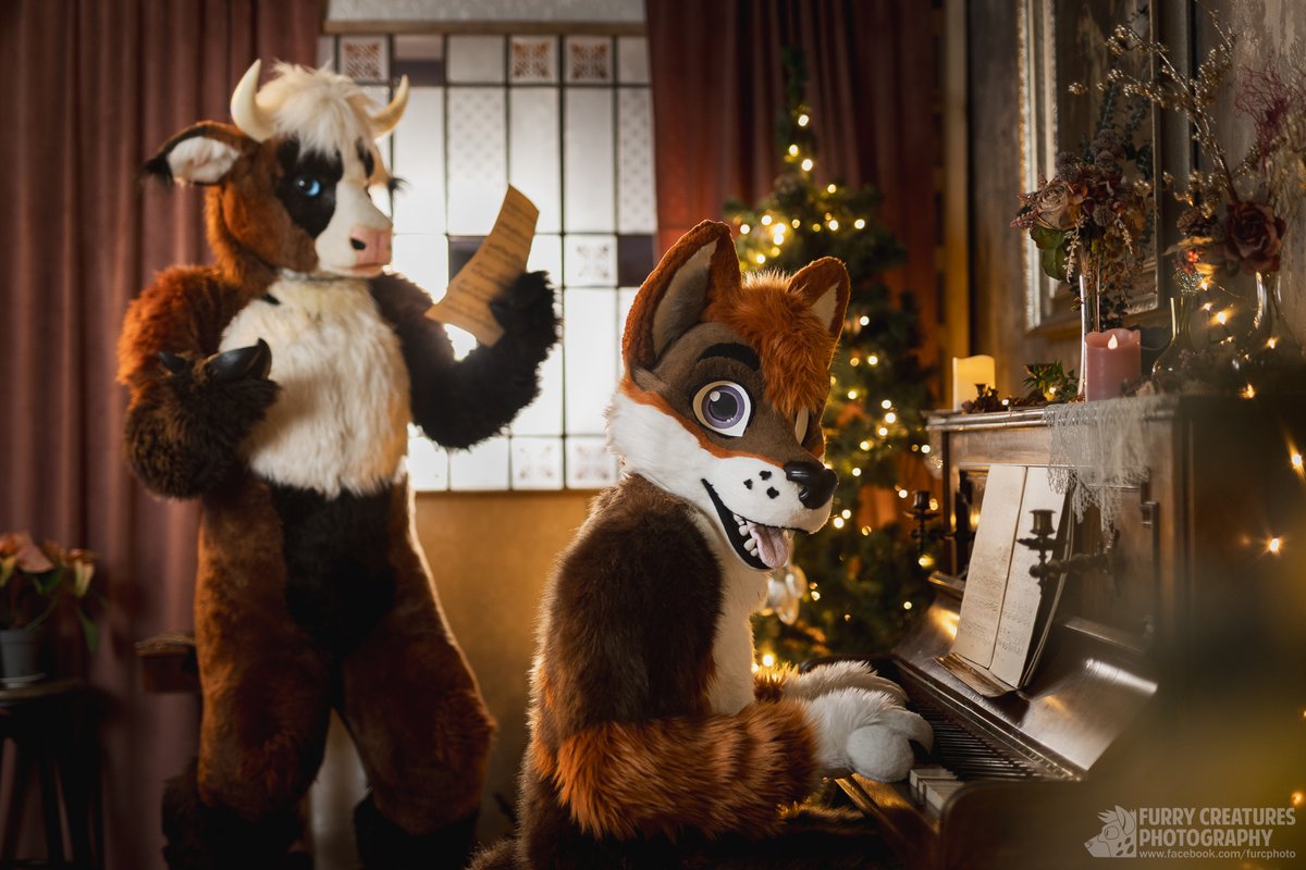 It's time to start practicing christmas carols. This particular one goes like "Moo. Mooo. Moo. Moo. Mooooo!" It's the bull's favourite.

My thanks to patrons that helped to pay for the studio, it was fun to work in :)

🐮 Muu
🦊 <a href="/TravisTheFoxDog/">Travis</a> 
✂️ <a href="/TheBeastcub/">TheBeastcub</a> 
✂️ @R5suits