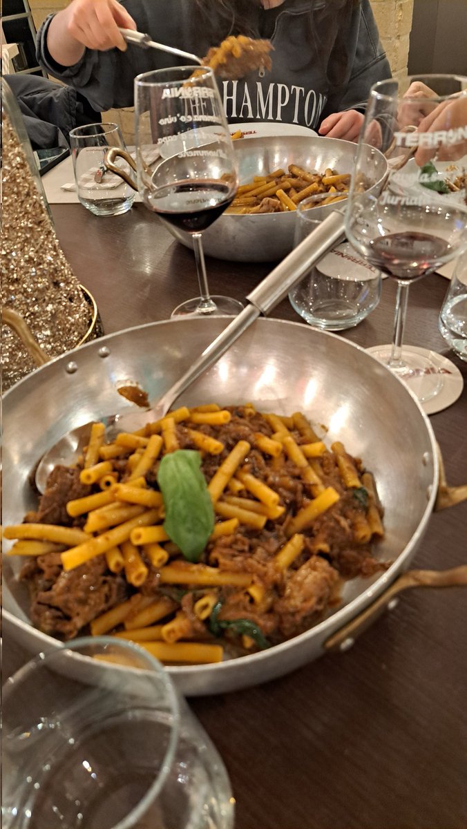 GiuDayLorDie's tweet photo. Noi
#MadeInNaples #Lorenzo #MyFamily #AmoreDiMammaEPapà #TalePadreTaleFiglio #DiPadreInFiglio https://t.co/RgWIS4yNWM
