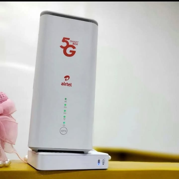 samsino_'s tweet photo. • Fast 
• Free powerbank
• First month of free Unlimited data

Airtel 5G router isn’t just a normal gadget, it’s a lifestyle upgrade.

Be ready to leave the slow internet lifestyle behind.

Locked - 75,000
Unlocked i.e universal - 95,000
Both with unlimited data plan packages https://t.co/ZjD78Qwfrk