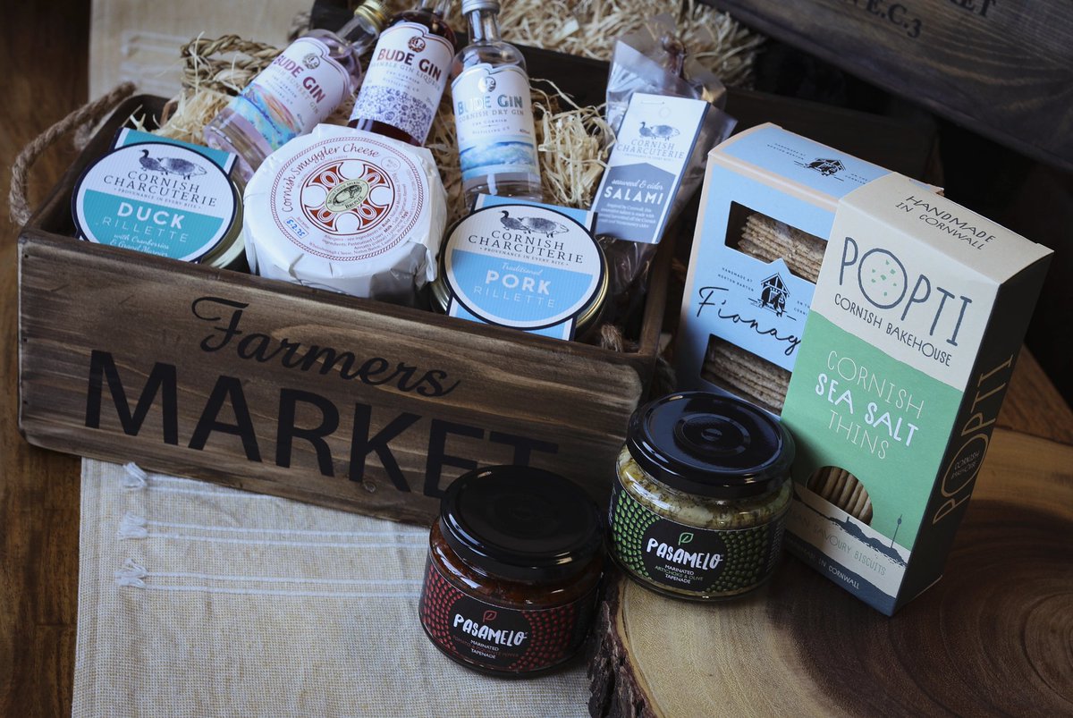 We're proud to announce that Pasamelo will be available for sale through Norton Barton Artisan Food Village from January 2025! Thank you to their team. We're excited for the year ahead.
Some of the other brands they stock are pictured here with Pasamelo as perfect accompaniments.