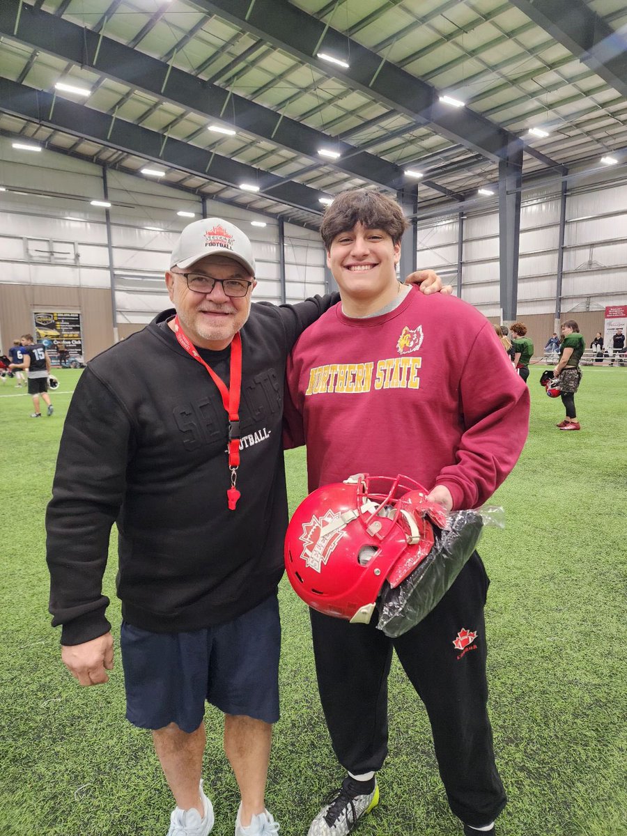 SaskSelectsFB's tweet image. Carlos MacArthur started with our program when he was 10 years old.  One of the hardest working players I have ever laid my eyes on.  Now, Carlos is playing for Northern State. It was really special to have Carlos stopped by our practice and say a few words to our players
