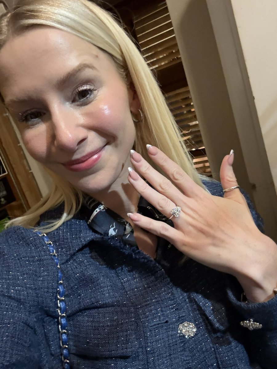 Charlotte Leach tweet media