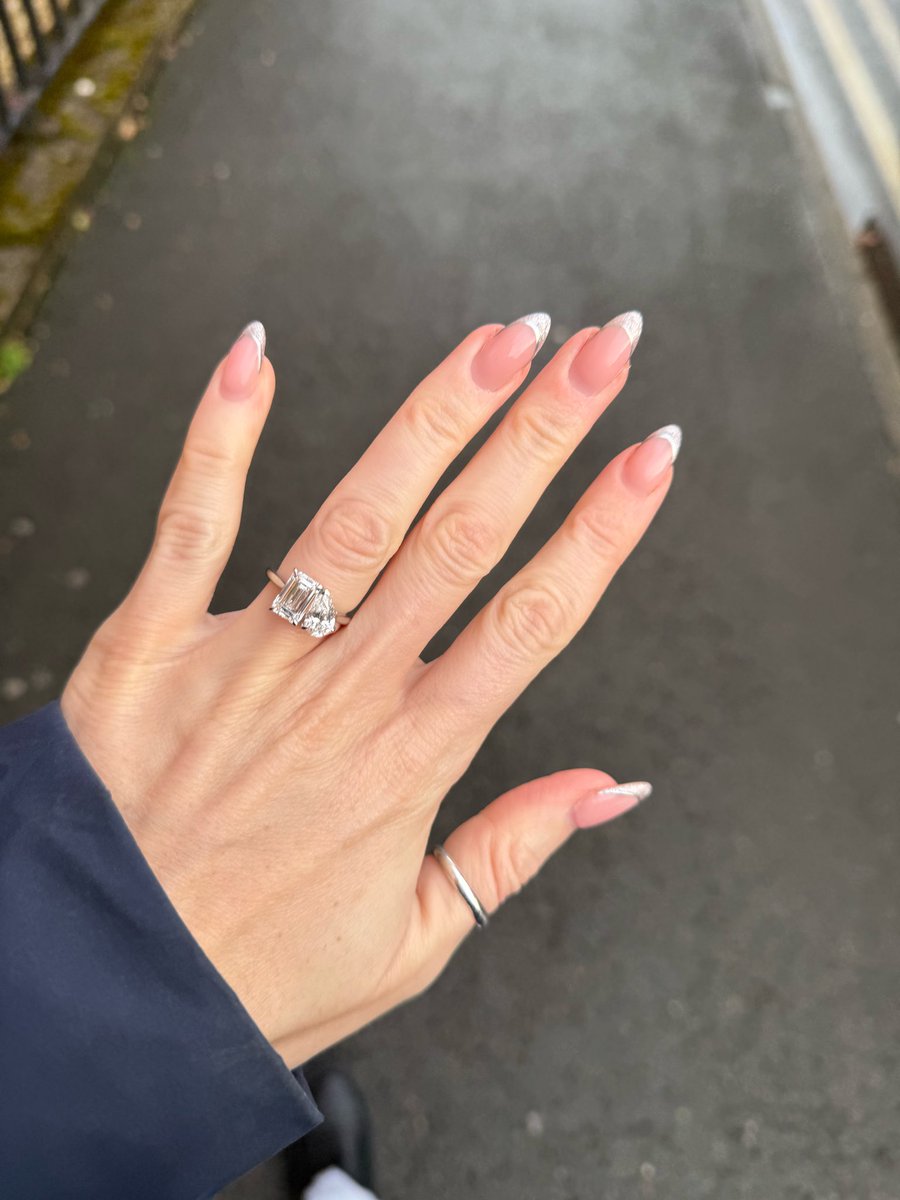 A very special early Christmas present… a lifetime together 💍❤️