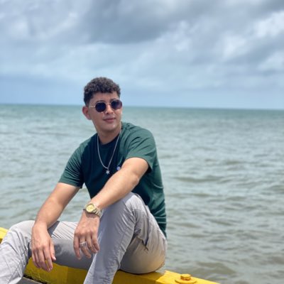 antrivs17's tweet photo. #NuevaFotoDePerfil https://t.co/Qm0UyBAF60