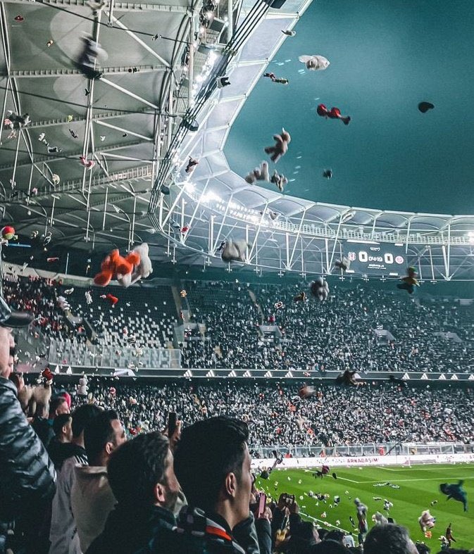 “Şirin gözükmeye çalıştığı camia”