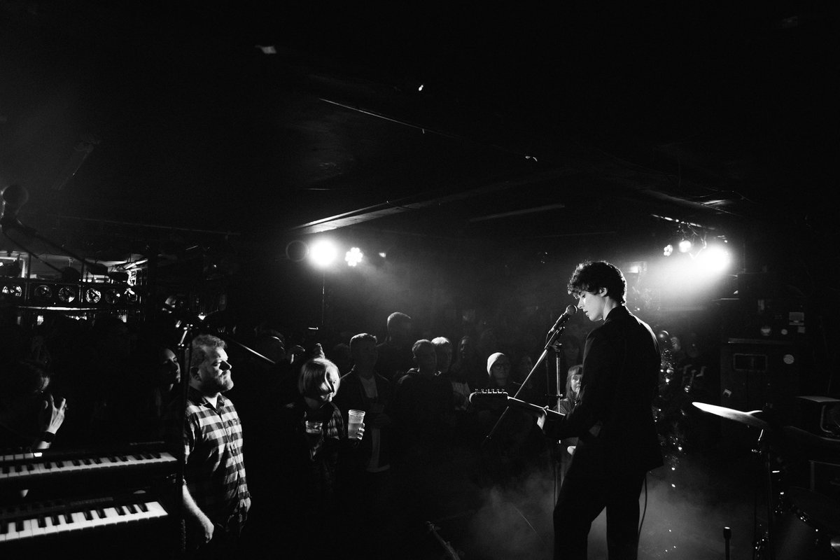 feverbanduk's tweet image. Thank you and goodnight! ❤️ 

📸 Luke Hallett