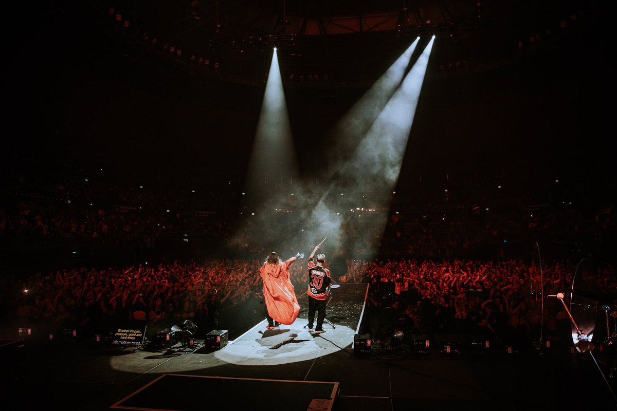 30SECONDSTOMARS's tweet photo. Dear MARS Army,

As we reflect on this incredible year, we’re overwhelmed with gratitude for each and every one of you. The Seasons World Tour was truly the best tour of our lives, and it’s all thanks to YOU.

From the very first stop to the 78th city, your energy, passion, and love carried us through every moment. Thank you for screaming your lungs out, for your signs, your stories, your support, and your endless love.

Here’s to the memories we’ve made and the ones still to come.

Jared + Shannon