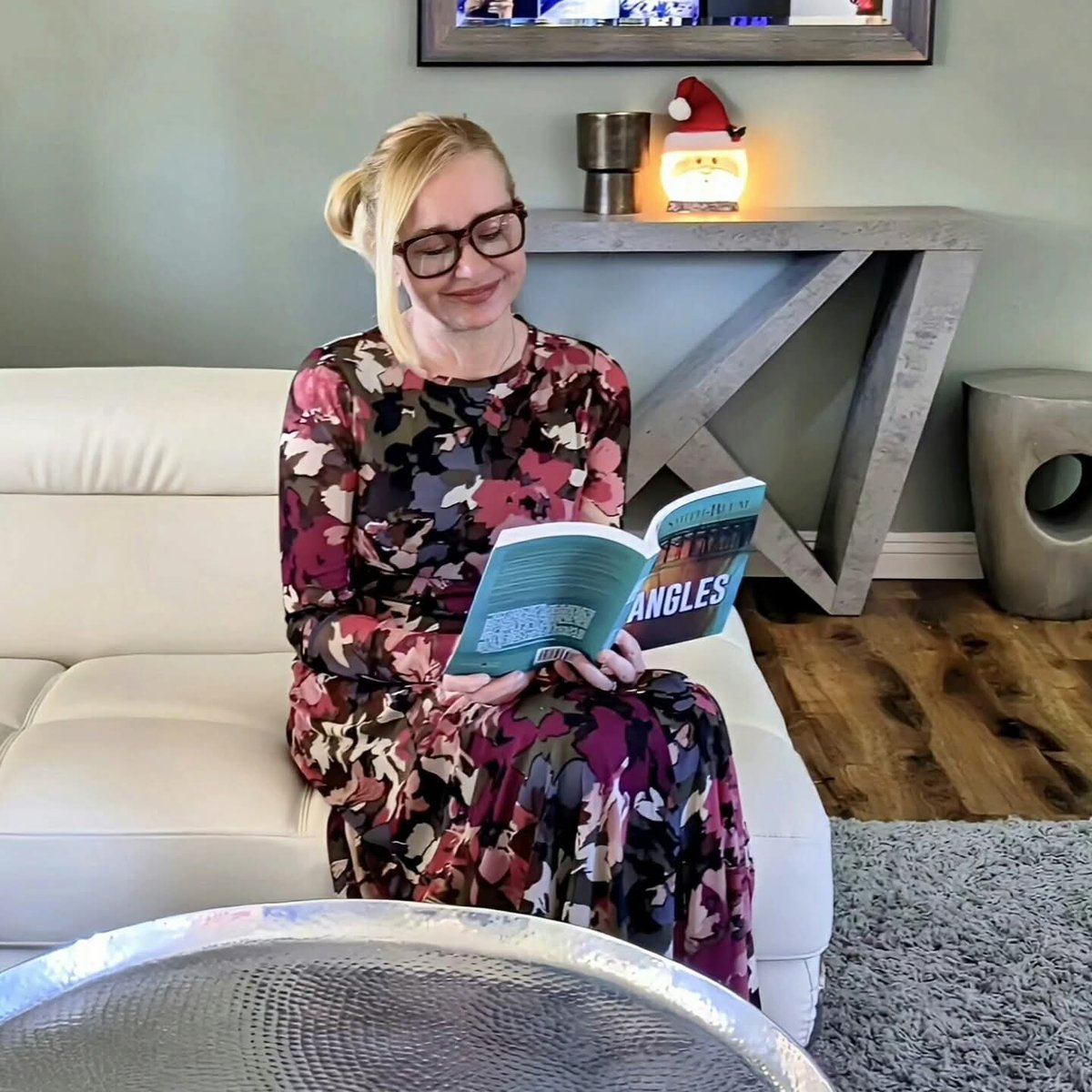 nurse_shannan's tweet photo. 📚 I just finished reading a new #historicalthriller novel #Tangles by @kaysmithblum 
It's a #truestory told in two timelines about the start of the #nuclearage, secrecy and the people living in the small town of #Hanford, Washington.  #founditionamazon!
https://t.co/7KbiNvWrYf https://t.co/3qJSgbw8Qh