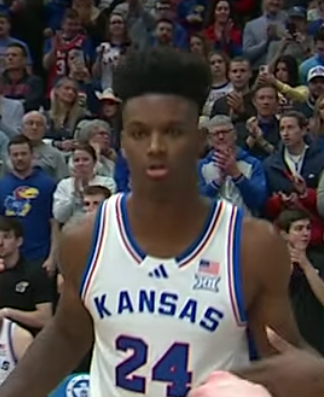JayhawkUniTrakr's tweet photo. #Jayhawks wearing the white block Letter uniforms today against Brown in AFH.

#RockChalk #BewareOfThePhog https://t.co/X4fJPuj7ZI