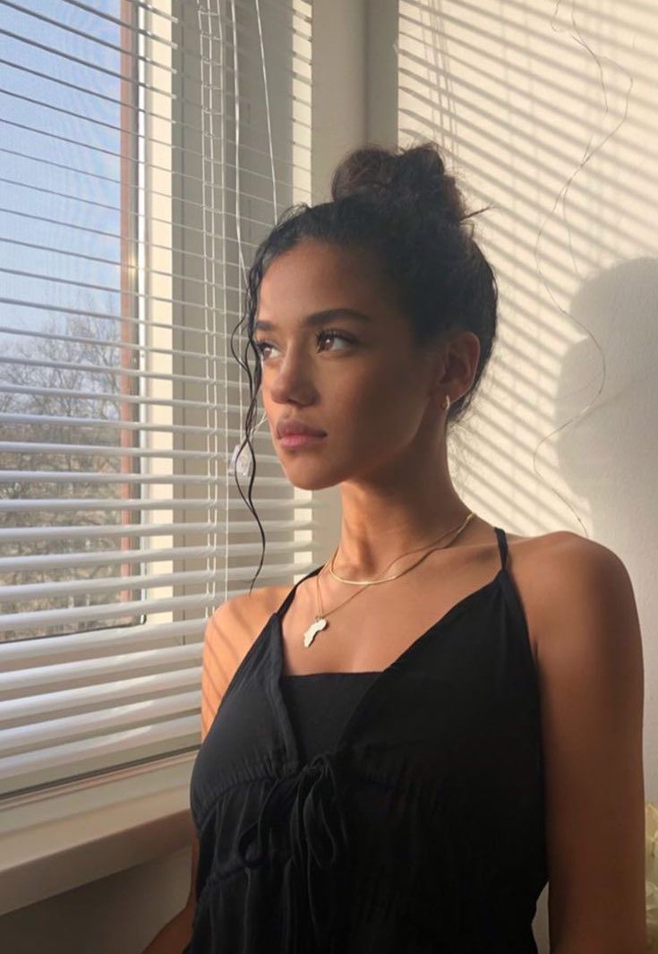 AlisonnCarterr's tweet photo. Total black 🖤 https://t.co/6ilOEtnCR3