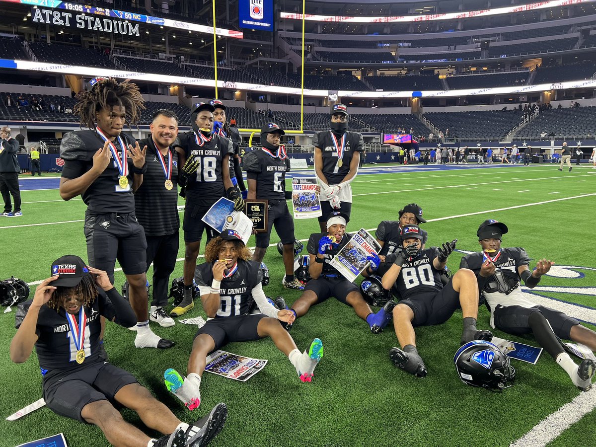 KevinMoore03's tweet photo. STATE CHAMPSS‼️ https://t.co/eLWTtjuWre