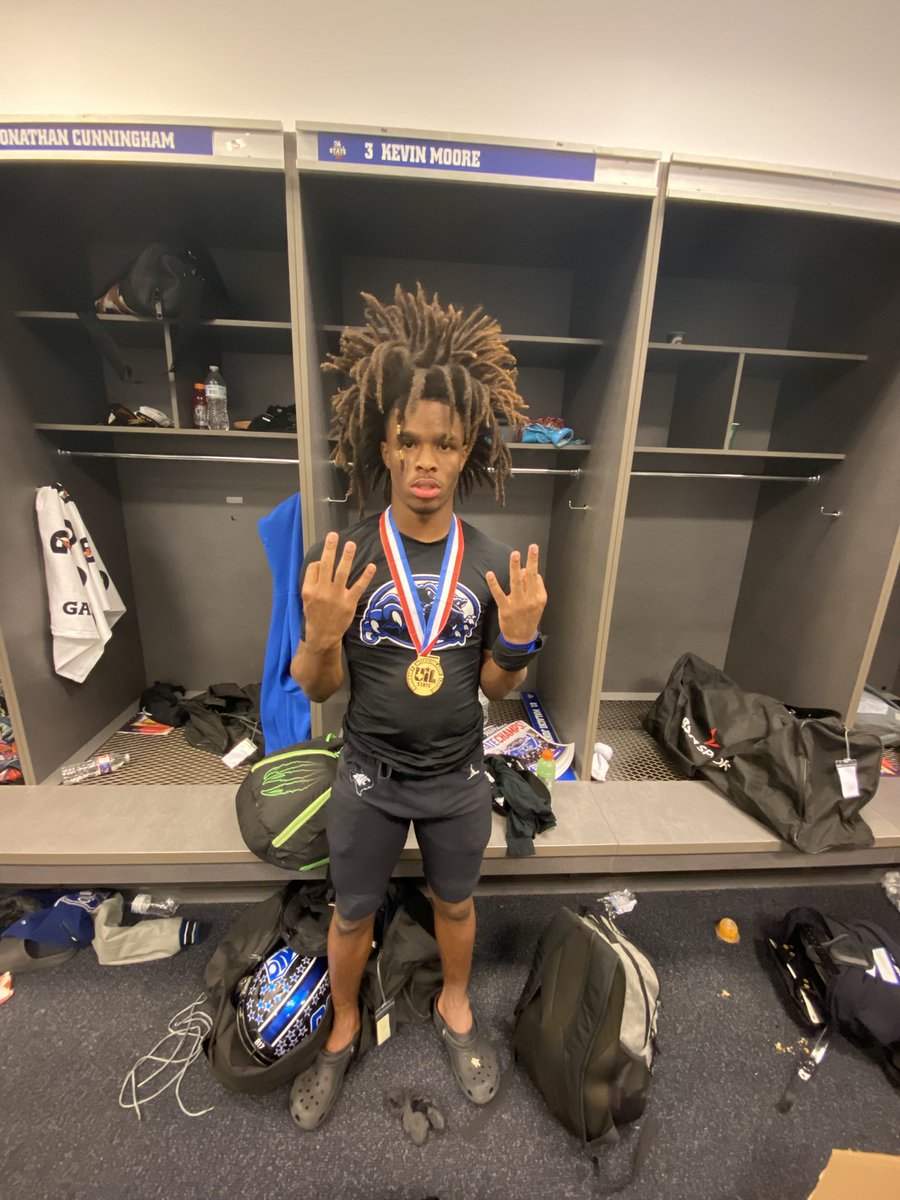 KevinMoore03's tweet photo. STATE CHAMPSS‼️ https://t.co/eLWTtjuWre