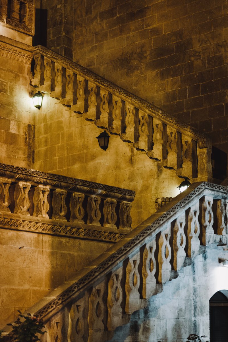 Birer ikişer çıkıyor muyuz?
Üçer beşer düşüyor muyuz?
Yoksa hep aynı yerde miyiz?