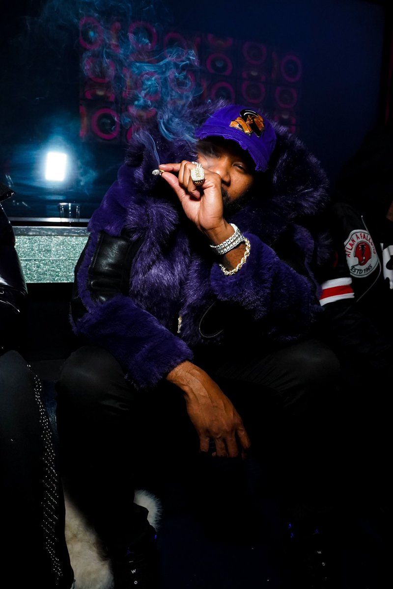 Gears5_iQ_God's tweet photo. Purple Rain โ๏ธ #LightDrip๐ง https://t.co/hXJ07esyap
