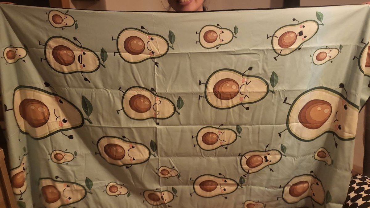 Had a fantastic Sunday evening with Crypto Secret Santas🧑‍🎄🎄 Totally obsessed with these avocado goodies! My Santa <a href="/manhuichi/">huíchí</a> is a definite 10/10 🥑✨

Blown away by what <a href="/robdotrego/">Robert de Groot</a> put together as a gift (can’t spill the beans yet). Counting down the minutes for the unboxing