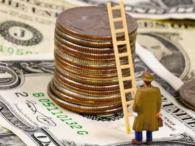 Ekonomik İnsan mı, Akil İnsan mı Olmalı?

"Geleneksel iktisat anlayışının oluşturduğu dünya yaşamı içerisinde insanlar açısından hayatın nihai gayesi “servet sahibi olmak”; başarılı olmanın ana kıstası ise “fazla para kazanmak” tır..."

Ömer Dönmez 
tussam.org/calisma-alanla…