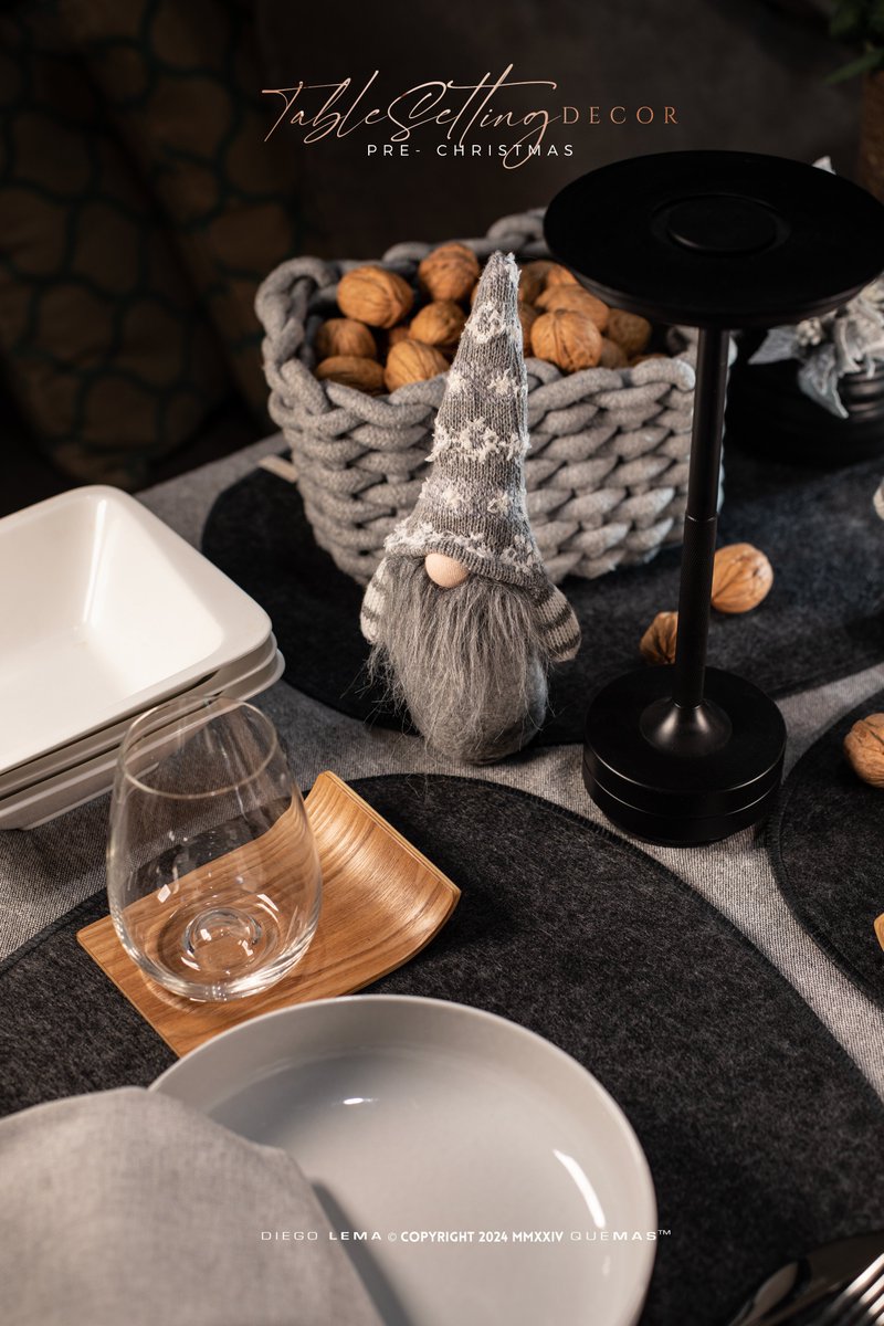 quemas's tweet photo. Table Setting Decor / Pre Christmas #quemas #rosario #prechristmas #prenavidad #tablesetting #gnomes #scandinavian #tablescapes #tabledecor #navidad2024 #christmas #lovemyplace #photography #photoproduct https://t.co/JyPx0byDjC