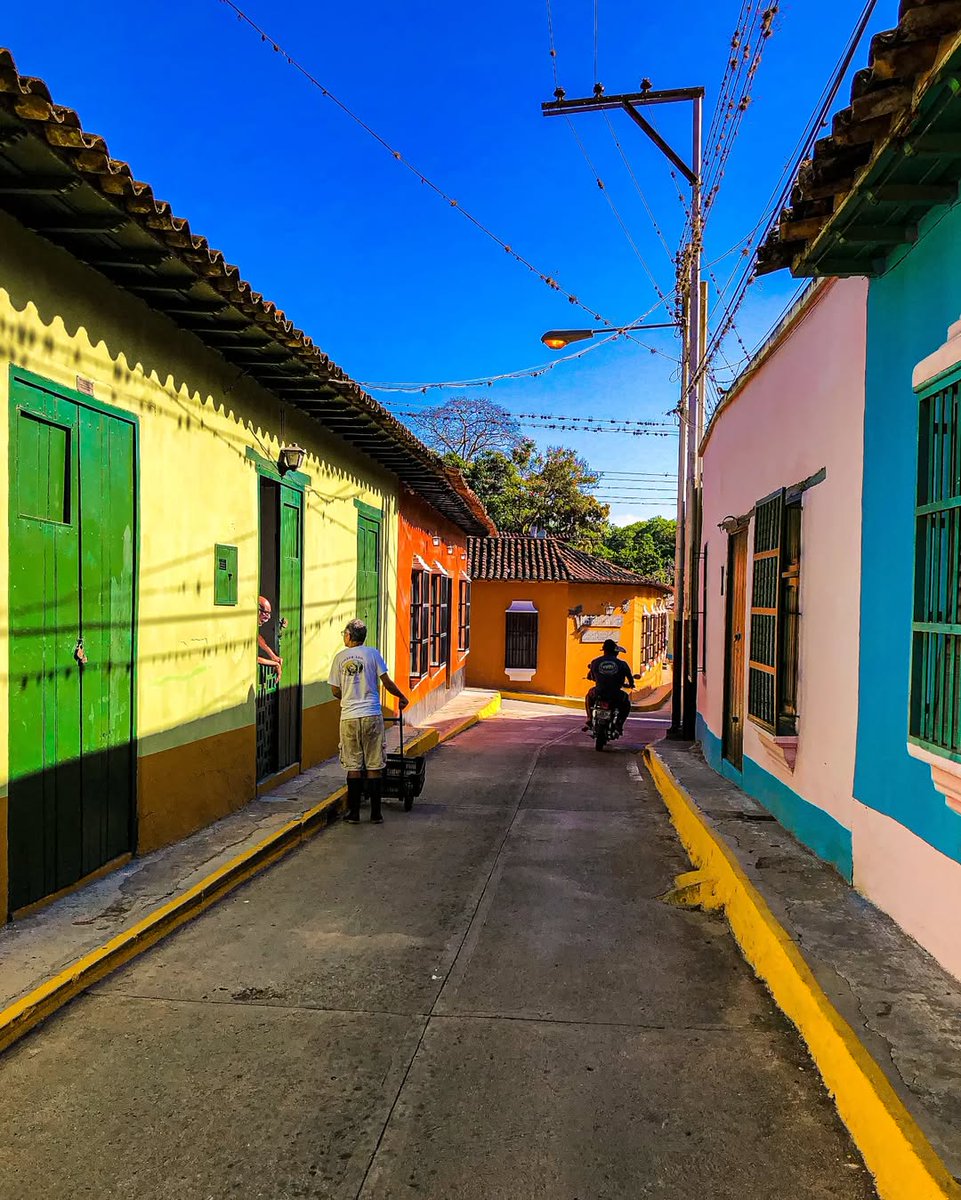 #Choroní... ❤️❤️❤️ Si visitas la costa de #Aragua estos días, recuerda tratar esos espacios como si fueran tuyos... realmente lo son.

Foto: <a href="/andrestorm/">andreStorm 📷🌪</a>