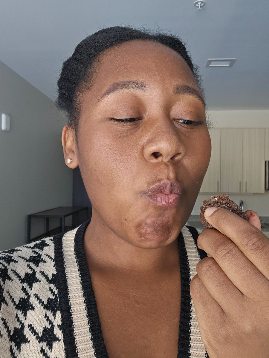 Felt like trash so took candid selfies of myself eating energy balls. Weirdly feel better but god bless anyone whose seen me eating in public.