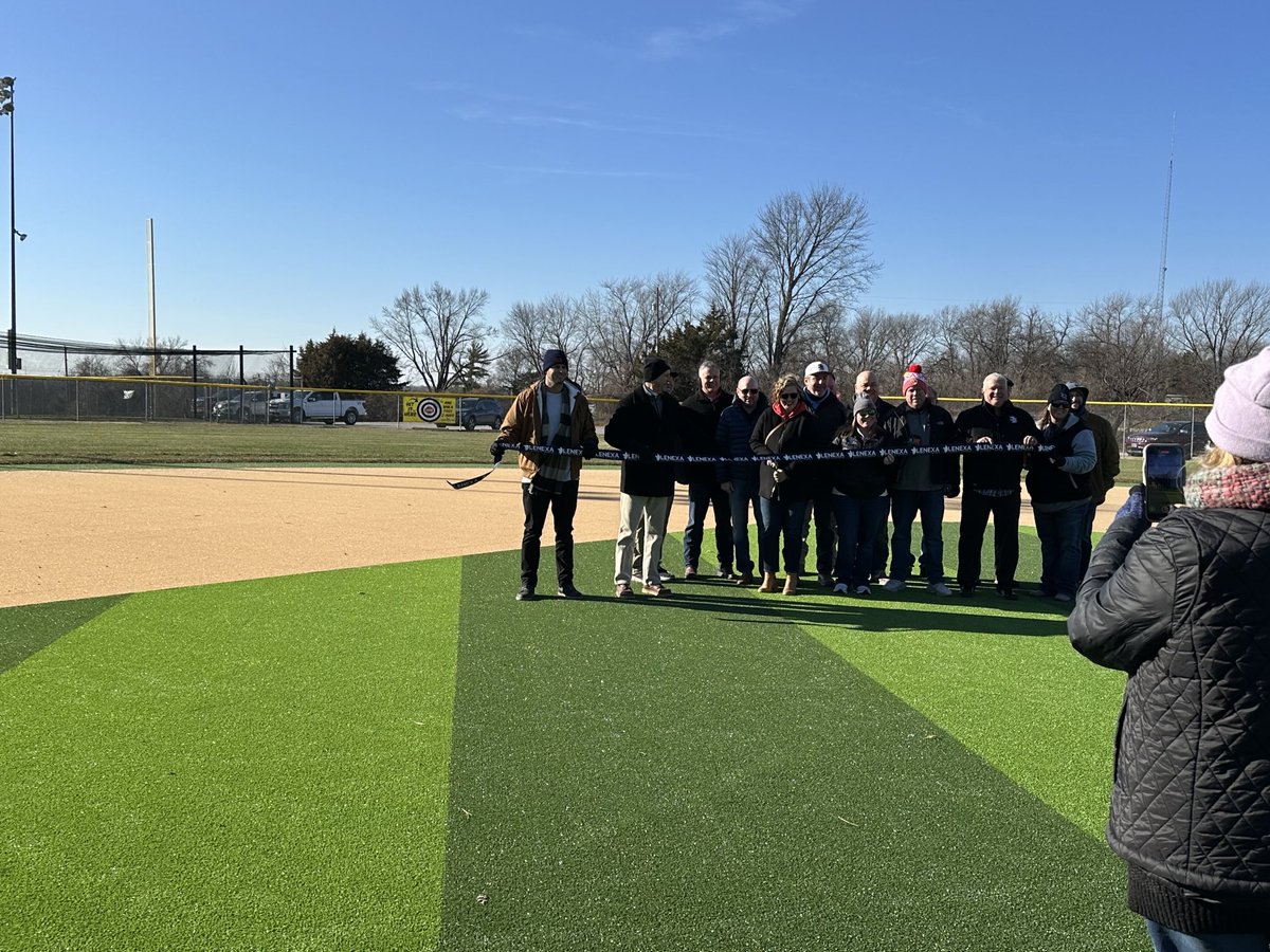 Congratulations 3&amp;2 Baseball on the updated facilities!! ⁦<a href="/SMNorthPTSA/">SM North PTSA</a>⁩ ⁦<a href="/SMNorthBooster/">SMN Booster Club</a>⁩ ⁦<a href="/SMN_Baseball/">SMN Baseball</a>⁩ ⁦<a href="/TheMissionPaper/">SMN Mission Paper</a>⁩ ⁦<a href="/SMNPepClub/">SMN Pep Club</a>⁩