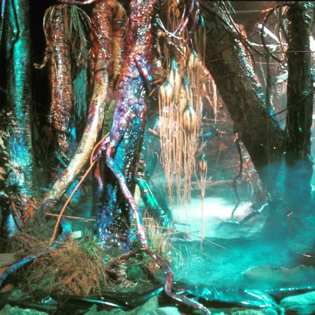 WhosThatGav's tweet image. #nowwatching #DoctorWho #PlanetOfEvil 📺