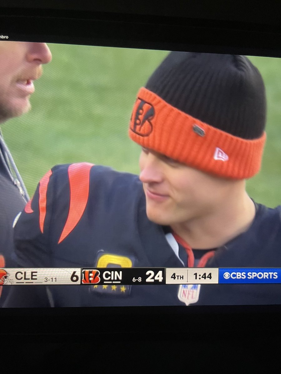 everjnk's tweet image. not to be dramatic but i would take bullet for him