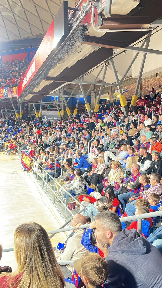 FDCassanenc Bàsquet tweet media