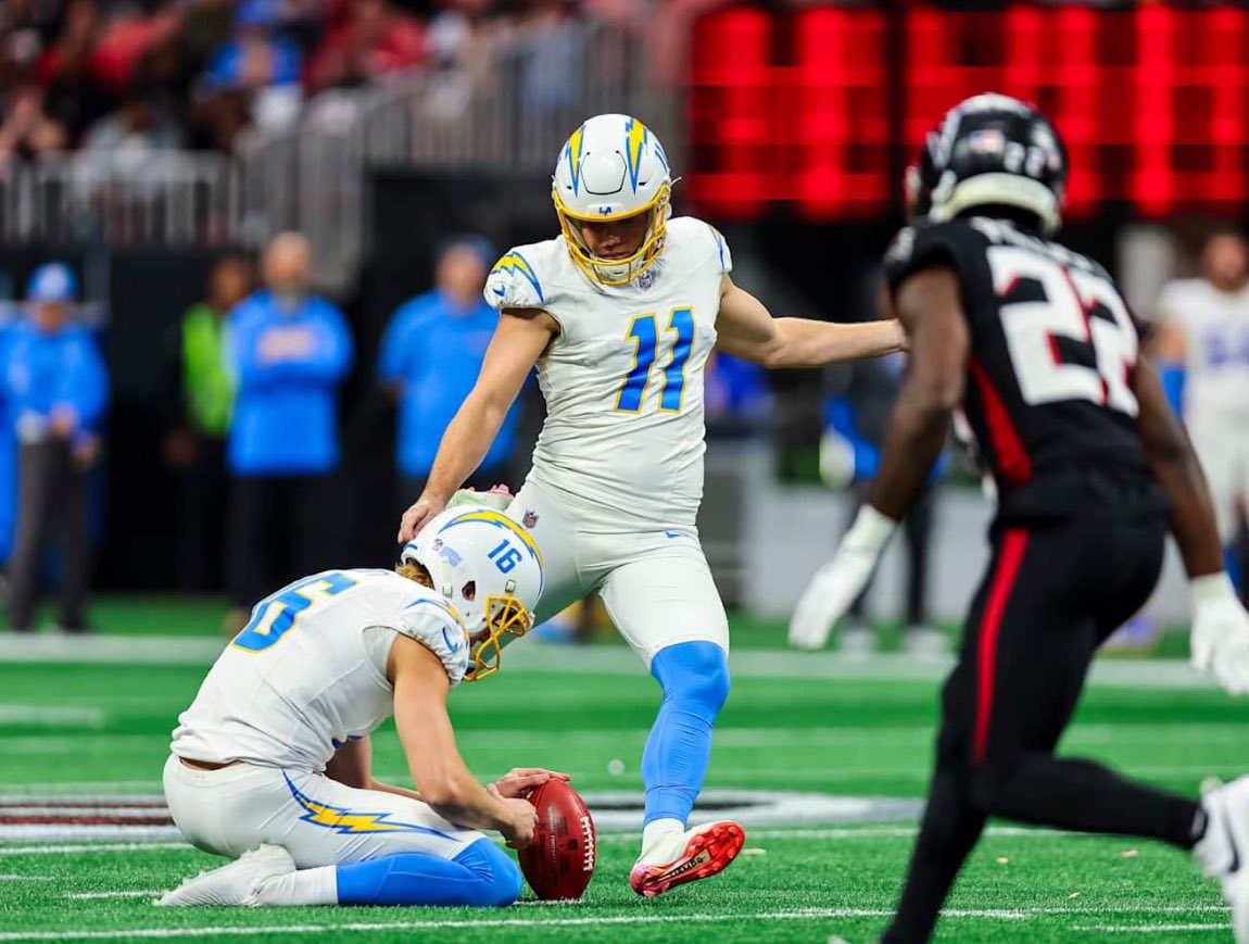 ChargersMuse's tweet image. Retweets count as double today and tomorrow retweet and let’s get these guys to the Pro Bowl!!!
#ProBowlVote     + Rashawn Slater
#ProBowlVote     + Justin Herbert
#ProBowlVote     + Ladd McConkey
#ProBowlVote     + Joe Alt
#ProBowlVote     + Cameron Dicker 
#ProBowlVote     +…