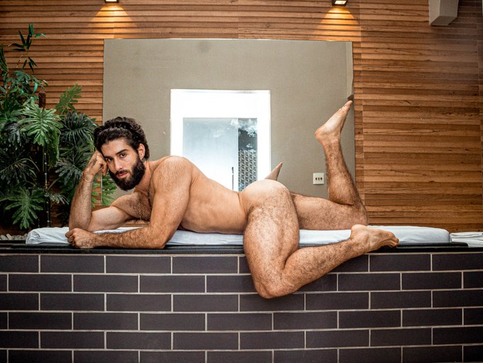 Your early Christmas gift has arrived!  New content at https://t.co/9Ml7VulWI2 https://t.co/h3CtU3Mw