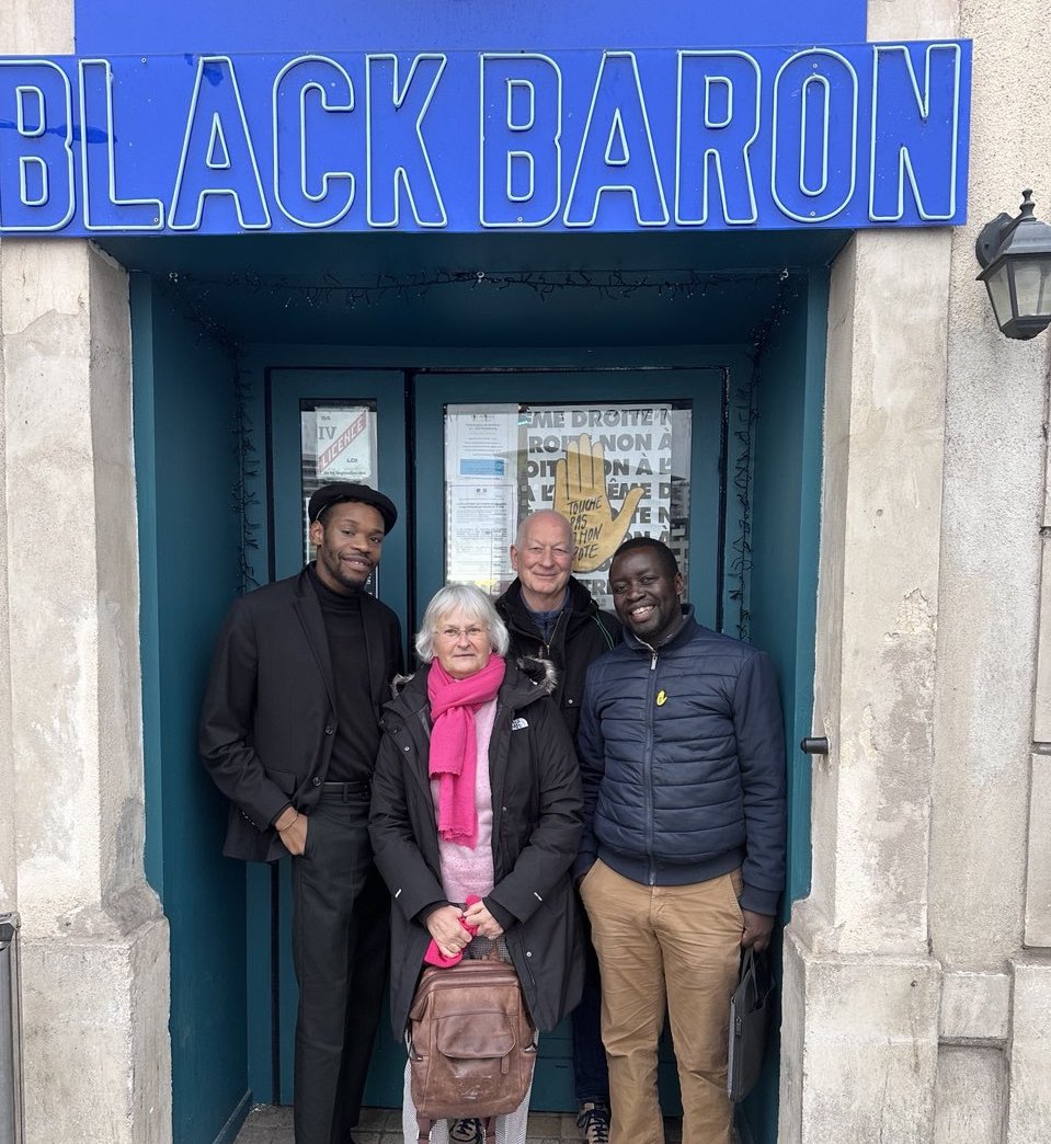 SOS_racisme57's tweet photo. 🎄❤️ Ce matin à Nancy, aux côtés de Gauthier et son équipe qui offre un repas de Noël aux SDF.
🙏 Un grand merci à Bilal, son restaurant #BlackBaron, et #SOSRacismeNancy pour l'accueil chaleureux et ces précieux moments d'échange et de solidarité. https://t.co/1mn5aFgOa8