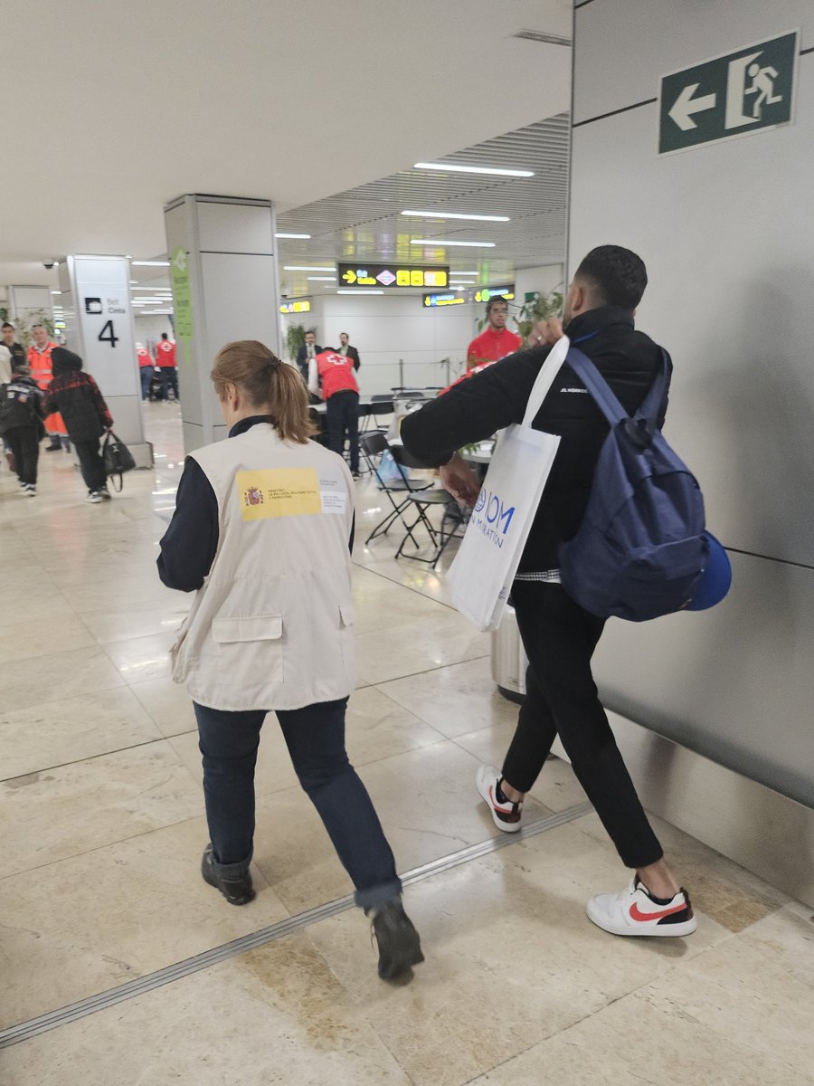 SEstadoMigr's tweet photo. 👉 En la jornada final de la #SemanaDelMigrante, desde la SEM queremos poner en valor el compromiso de España con el reasentamiento de las personas refugiadas en situación más vulnerable.
Abrimos hilo ⬇️ https://t.co/6N0irHJmdB