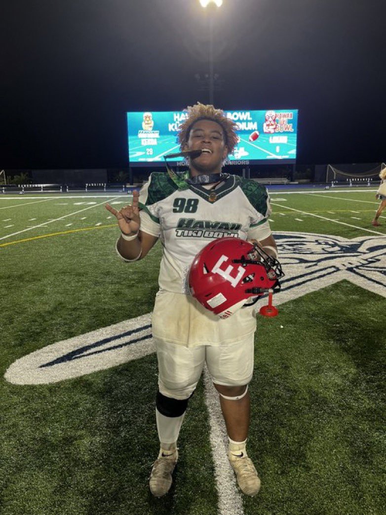 Willie Rush (@willie_rush98) on Twitter photo Big win yesterday! Very grateful for playing with some of the best. Tiki Bowl Champions. #gold #champs #antlersup <a href="/HawaiiTikiBowl/">Hawaii Tiki Bowl</a> <a href="/NEBHSFB/">Nebraska HS Football</a> <a href="/PrepRedzoneNE/">Prep Redzone Nebraska</a> <a href="/NebraskaRecS/">Nebraska HS Recruiting Spotlight</a> <a href="/THEnebpreps/">nebpreps</a> <a href="/nexgenscouting/">Keith Smilie</a> <a href="/KeiserFootball/">Keiser Football</a> <a href="/1stDownAntlers/">Elkhorn Antler Football</a> <a href="/Antler_Football/">Antler FB Boosters</a> <a href="/simpkins_skyler/">Skyler Simpkins</a> <a href="/jMuniz0675/">Jacob Muniz</a> Big win yesterday! Very grateful for playing with some of the best. Tiki Bowl Champions. #gold #champs #antlersup <a href="/HawaiiTikiBowl/">Hawaii Tiki Bowl</a> <a href="/NEBHSFB/">Nebraska HS Football</a> <a href="/PrepRedzoneNE/">Prep Redzone Nebraska</a> <a href="/NebraskaRecS/">Nebraska HS Recruiting Spotlight</a> <a href="/THEnebpreps/">nebpreps</a> <a href="/nexgenscouting/">Keith Smilie</a> <a href="/KeiserFootball/">Keiser Football</a> <a href="/1stDownAntlers/">Elkhorn Antler Football</a> <a href="/Antler_Football/">Antler FB Boosters</a> <a href="/simpkins_skyler/">Skyler Simpkins</a> <a href="/jMuniz0675/">Jacob Muniz</a>