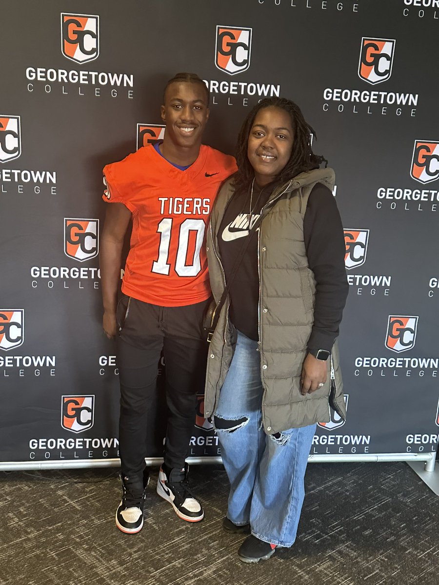 Breylin Horton (@bhort5) on Twitter photo Had a great offical visit at <a href="/Gtown_Football/">Georgetown College Football</a>. Thank you <a href="/JohnPerin/">John Perin</a> and <a href="/coach_grady/">Clyde Grady</a>
<a href="/DFO_AJ/">Andrew Foster Jr.</a> <a href="/COACHSPECHT28/">Steve Specht</a> <a href="/MyRecruitBoard/">MyRecruitBoard</a> Had a great offical visit at <a href="/Gtown_Football/">Georgetown College Football</a>. Thank you <a href="/JohnPerin/">John Perin</a> and <a href="/coach_grady/">Clyde Grady</a>
<a href="/DFO_AJ/">Andrew Foster Jr.</a> <a href="/COACHSPECHT28/">Steve Specht</a> <a href="/MyRecruitBoard/">MyRecruitBoard</a>