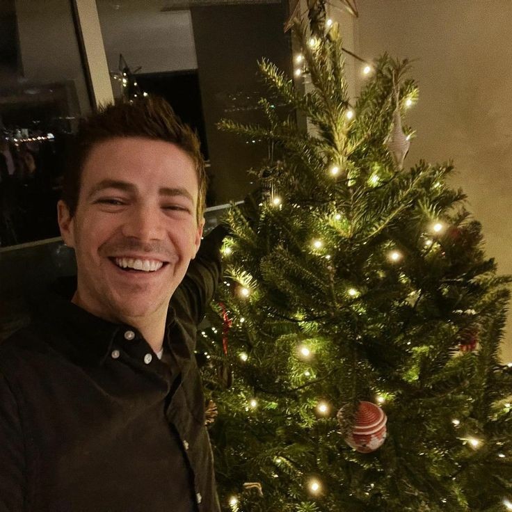 𝓢𝒂𝒓𝒂'𝒔 𝓕𝒖𝒕𝒖𝒓𝒆 𝓗𝒖𝒔𝒃𝒂𝒏𝒅 tweet media