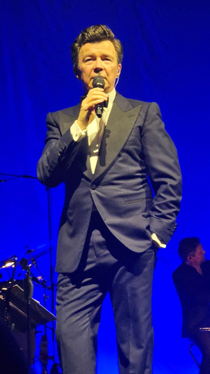mimibobo's tweet photo. Amazing show @BridgewaterHall Could have done without the stress of all trains to Manchester cancelled. Luckily made it in time after an expensive taxi ride from Barnsley. Worth every penny though to see the Sexy Beast that is @rickastley 🤣 Will miss you in 2025. https://t.co/zEh5TBkCnr