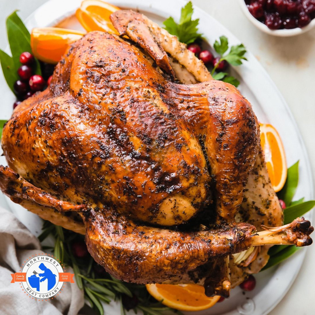 nwmeats's tweet image. Elevate your holiday dishes with these creative garnishes! 🍊🌿 Make your meals as beautiful as they are delicious.
#HolidayGarnishes #ChefInspiration #NWMC #FestiveMeals