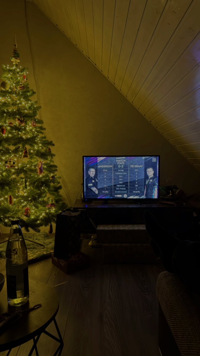 Ob euer 4. Advent auch so ist? I doubt it 🌚 #dartzn #DartsWM