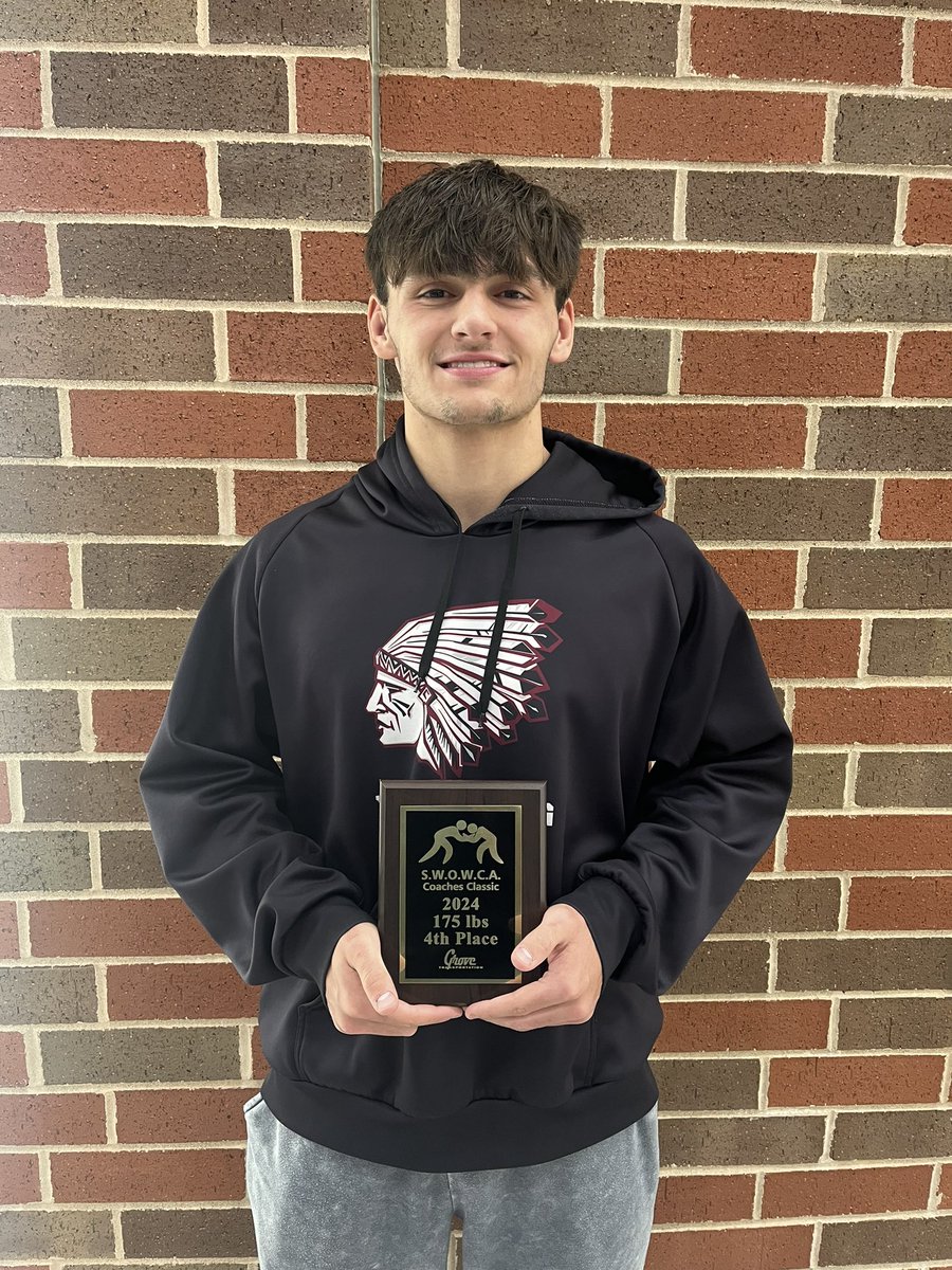 WrestleLebanon's tweet image. Congratulations to our SWOWCA Coaches Classic Placers! The team finished 10th out of 46 teams. 
4th Place: Jackson Martin (175), Nick Lautar (215)
5th Place: Eli Guerra (150)
6th Place: Colton McHale (138)