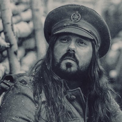 Arpone0's tweet photo. @Der_Parrot Has anyone ever told you you look like Chris Rörland from Sabaton https://t.co/WPPWEZKASj