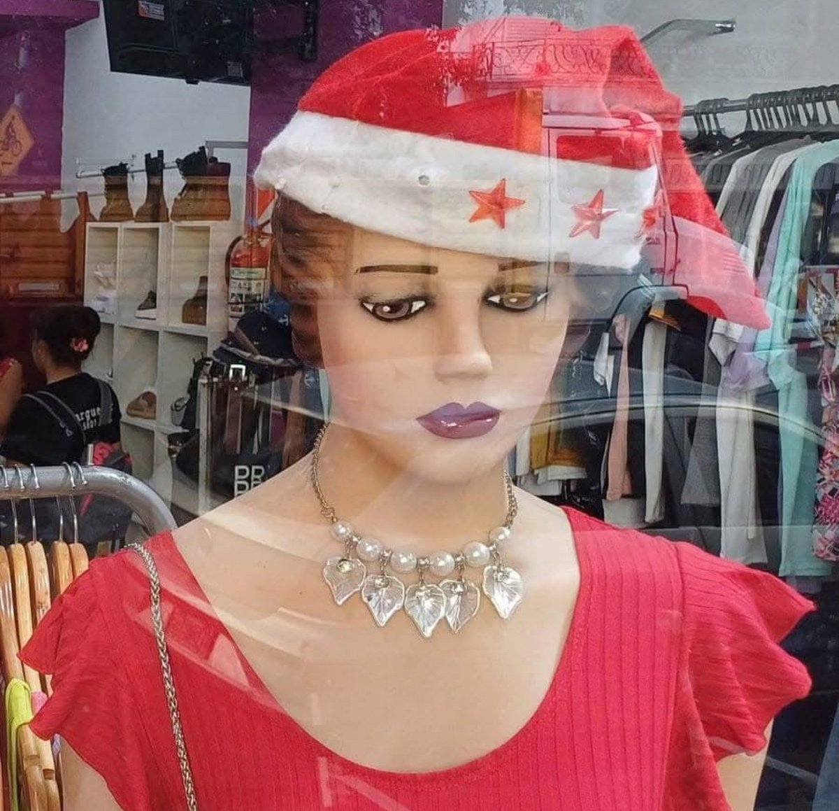 Guarromantico_'s tweet photo. Así está mi espíritu navideño. https://t.co/Bkv0fLmPY9