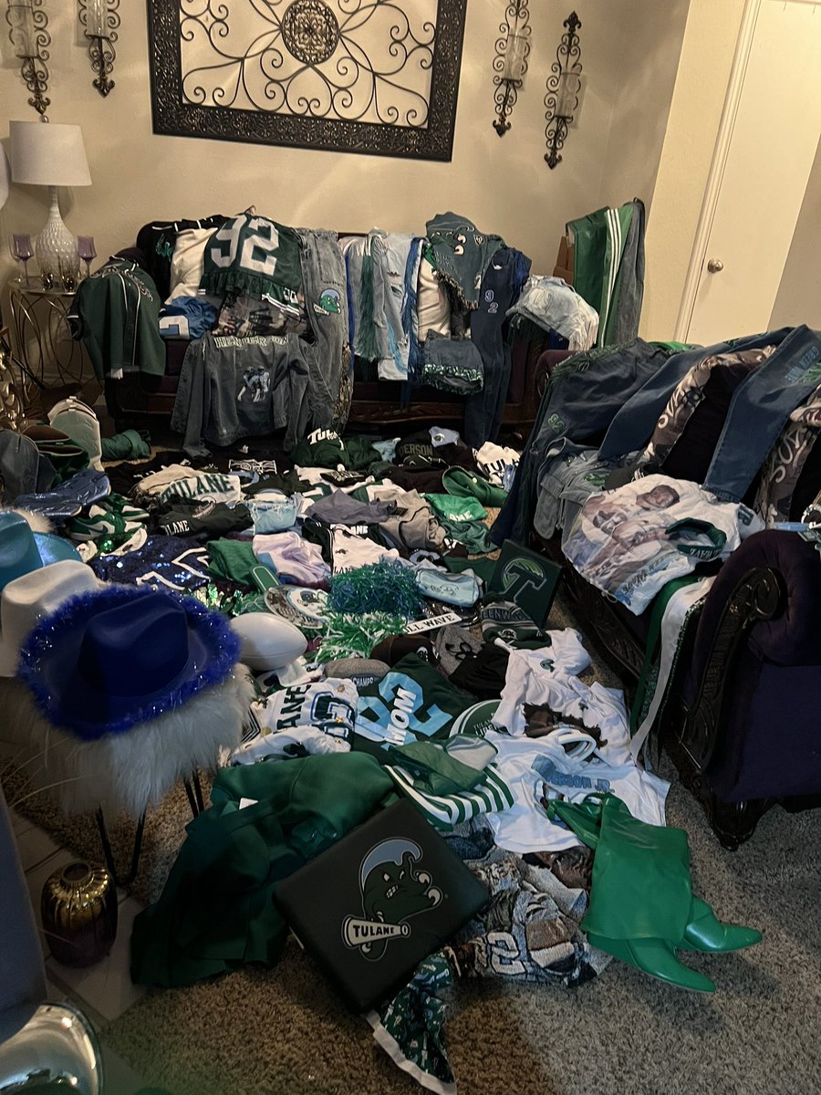 Some of my Tulane gear for year 3, 😢💚💙💚🌊