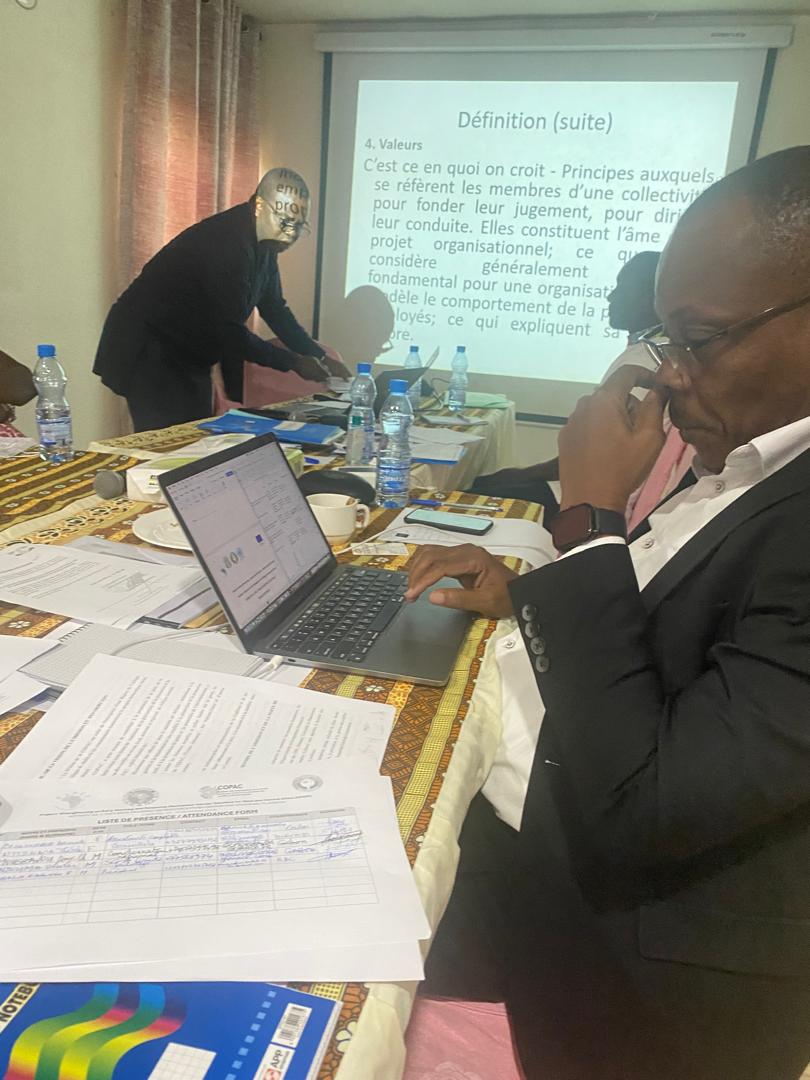 REPONGAC tweet media